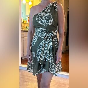 Chic Olive Green A-Line Dress with Pattern